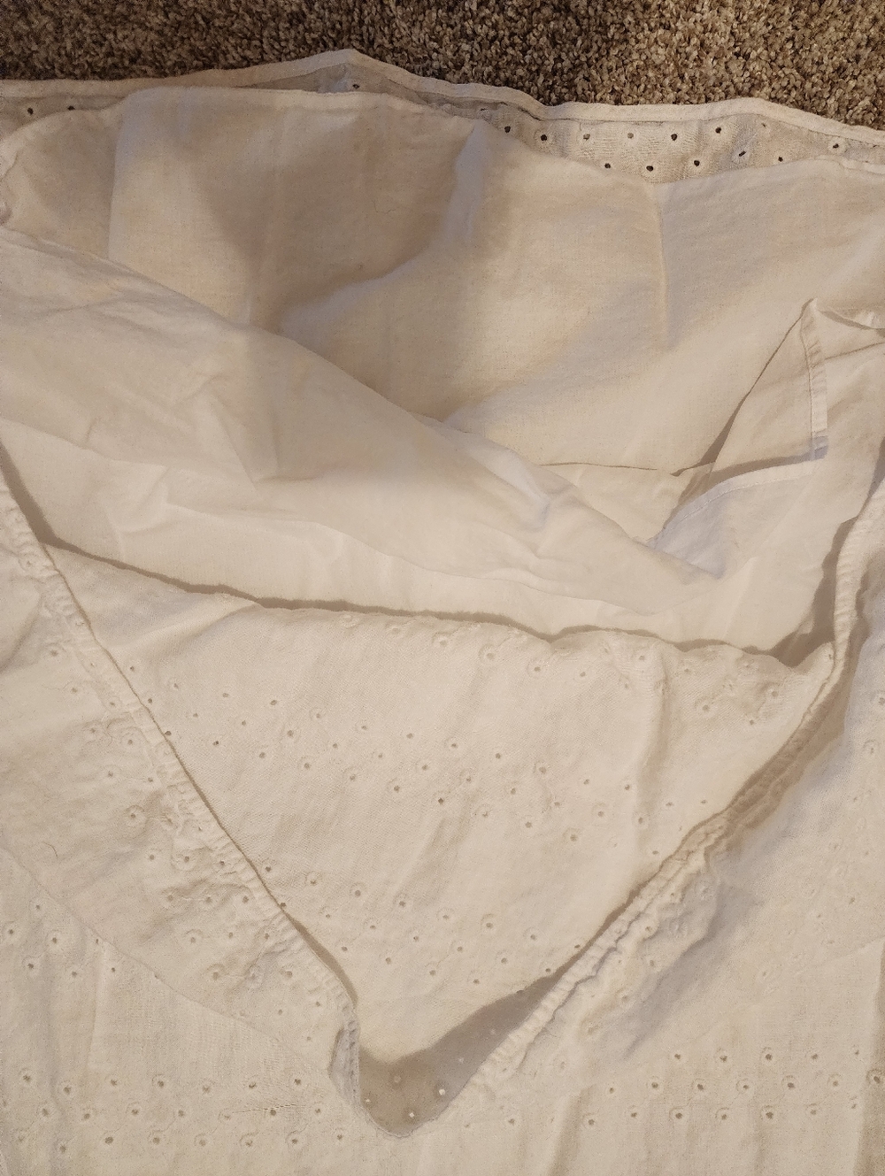 EUC Everlane Eyelet Skirt 100% Linen - Picture 5 of 7